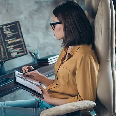 Tailor-made curriculum based on pre-assessment of trainees and our clients' end goals